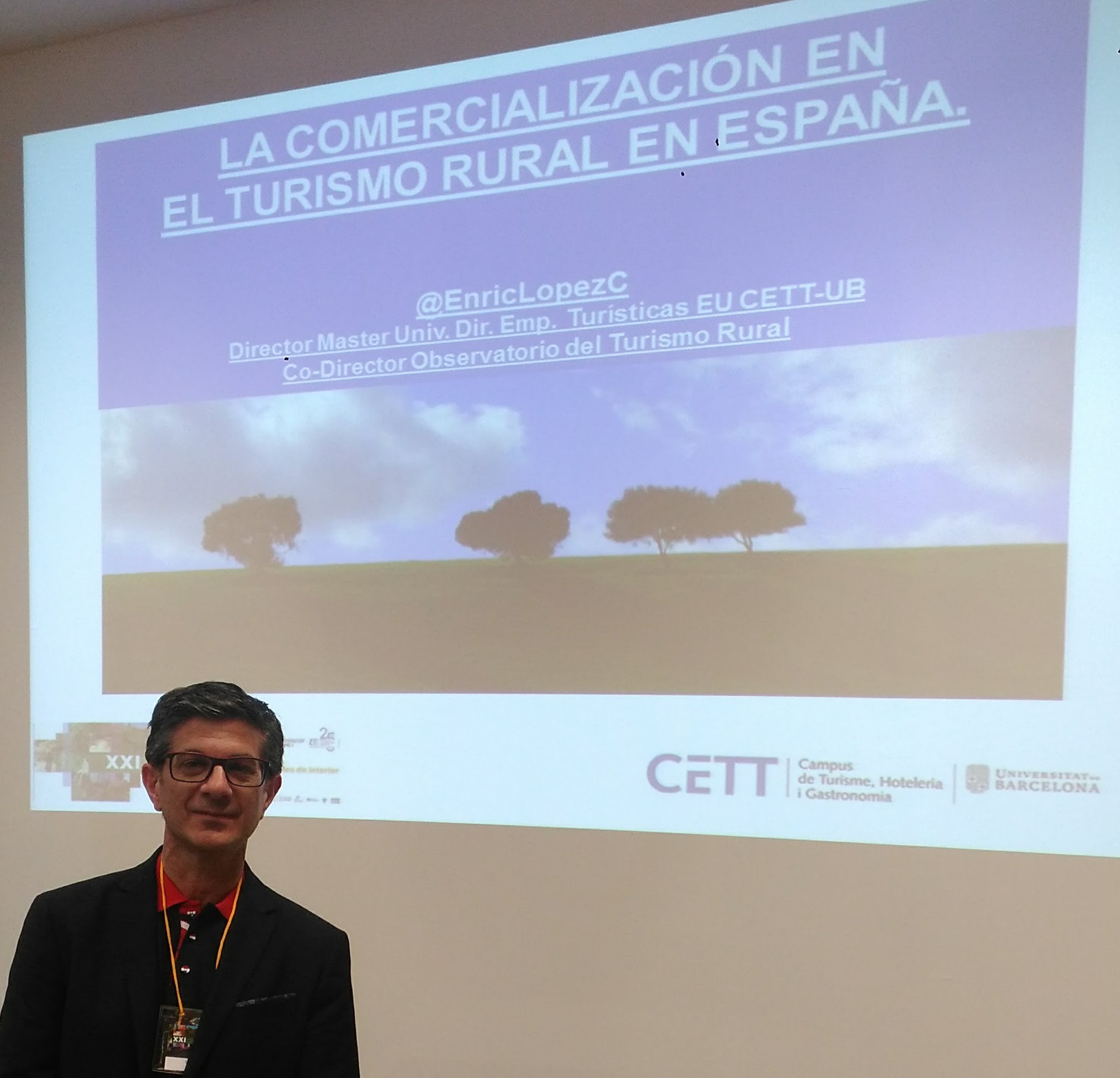 Fotografia de: El Dr. Enric López C. participa al XXI Congrés Internacional Universitat – Empresa de la Universitat Jaume I de Castelló | CETT